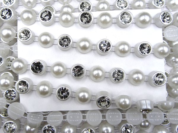 Perły 10mm BIAŁE Z CYRKONIAMI 10mm rolka 1m perełki na taśmie z dżetami hurtownia pereł przerobu perełki plastikowe