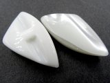 29-16mm Guziki ozdobne 12 sztuk kolor BIAŁY/OFF WHITE SREBRNY K276A guzik nieregularny do przyszycia na stopce