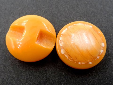 15mm Guziki ozdobne 12 sztuk kolor ORANGE ze smugami masy perłowej K409 guzik do bluzki żakietu sweterka na krytej stopcestopce