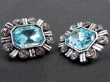 18mm Guziki ozdobne 1sztuka SREBRNE cyrkonie AQUA OZ75 ciężki guzik metalowy ze szklaną cyrkonią na stopce do bluzki