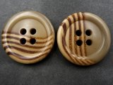 34mm Guziki ozdobne 1sztuka kolor CAMEL BEŻ ZE SMUGĄ K826 duży guzik czterodziurkowy do marynarki płaszcza swetra sklep