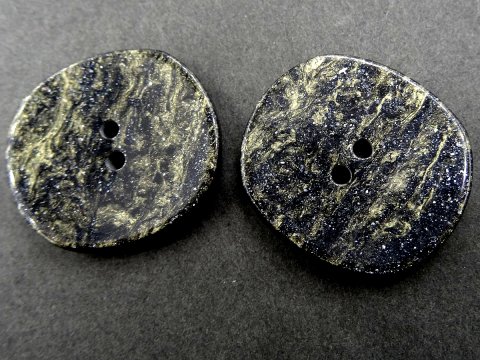 28-26mm Guziki ozdobne 12 sztuk kolor CZARNY I ZŁOTY  K820 guzik płaszcza swetra kardigana dwudziurkowy nieregularny