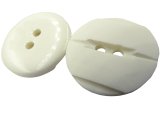 25mm Guziki ozdobne 12 sztuk kolor JASNE ECRU K674 guzik plastikowy dwudziurkowy bez połysku matowy