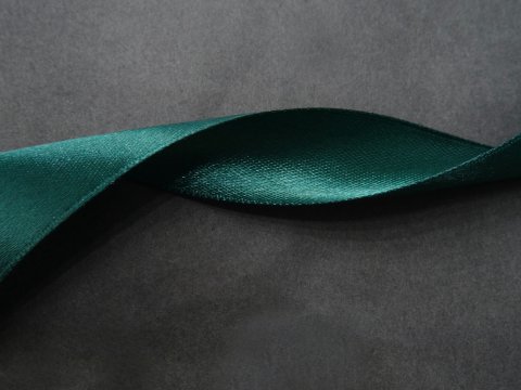 25mm wstążka dwustronna 25m 8306 BUTELKOWA ZIELONA atłasowa DF 100% polyester satynowa z dużym połyskiem wstążki GOLD-POL