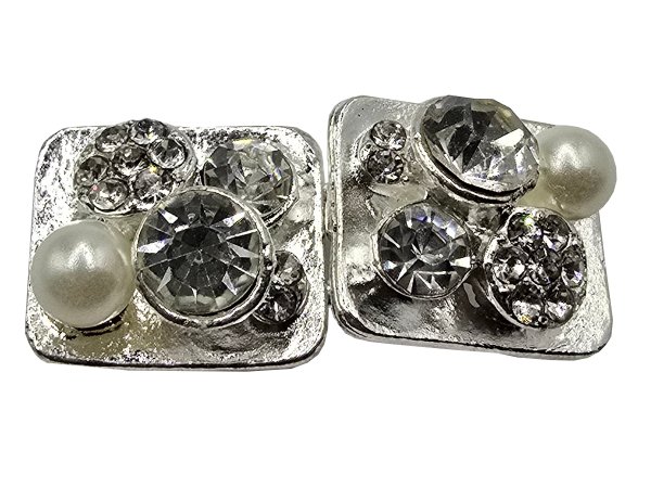 Zapięcie metalowe 35-15mm haftka ozdobna srebrne z cyrkoniami i perłami cena 1 sztukę zapięcia ozdobne typu haftka