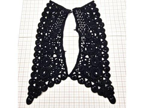 Aplikacja KOŁNIERZYK czarny gipiurowy cena za 1szt Outlet Koniec Kolekcji ostatnie sztuki