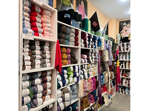 FORZA SOLID 39 Fioletowa włóczka YarnArt 100g 420m włóczki wełniane na swetry i skarpetki lub drgą nitkę